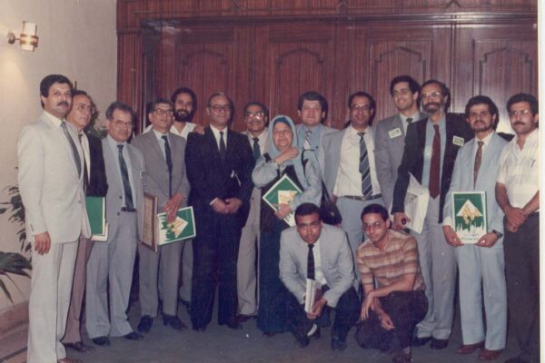 مع مشاركين في المؤتمر الثاني للمعماريين المصريين و معهم د .عبدلله عبد العزيز و د. ابو زيد راجح و د .الرمالي . .